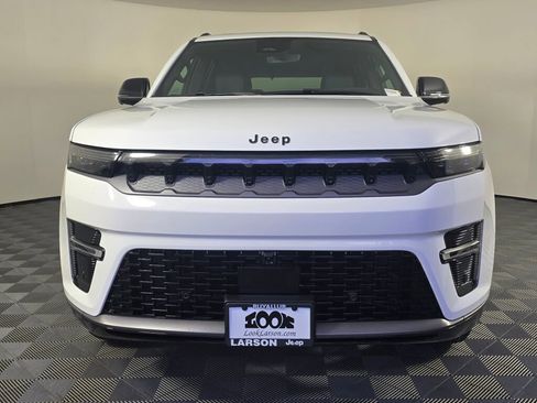 New 2026 Jeep Grand Wagoneer Limited image 9