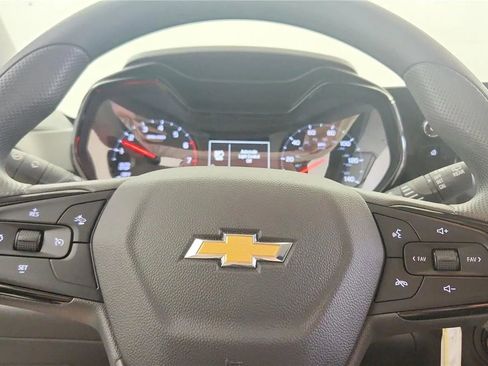 Used 2025 Chevrolet Trax LS w/ Driver Confidence Package FWD image 25