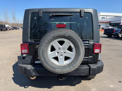 Used 2012 Jeep Wrangler Sport w/ Connectivity Group image 4