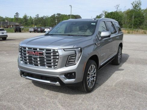New 2026 GMC Yukon Denali w/ Denali Reserve Package RWD image 2
