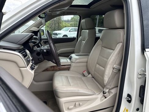 Used 2015 GMC Yukon Denali w/ Premium Package AWD/4WD image 17
