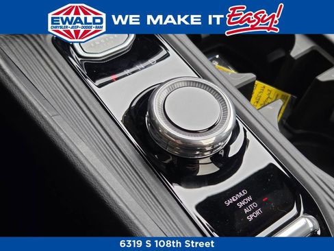 New 2026 Jeep Cherokee Limited AWD/4WD image 7