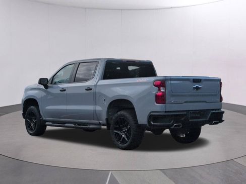 Used 2025 Chevrolet Silverado 1500 Custom Trail Boss AWD/4WD image 3