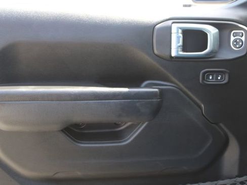 Used 2022 Jeep Wrangler Unlimited Sport AWD/4WD image 10