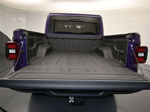 New 2026 Jeep Gladiator Sport AWD/4WD image 24