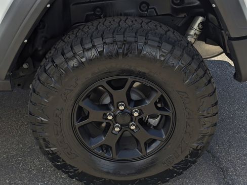 Used 2023 Jeep Wrangler Sport AWD/4WD image 8