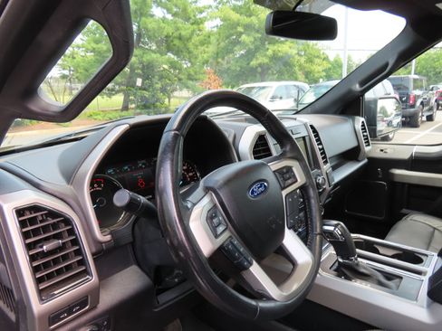 Used 2018 Ford F150 Lariat AWD/4WD image 17
