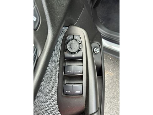 Used 2024 Chevrolet TrailBlazer LT w/ Convenience Package AWD/4WD image 14