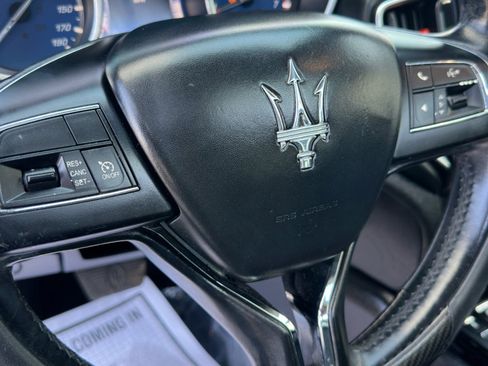 Used 2017 Maserati Ghibli S image 39