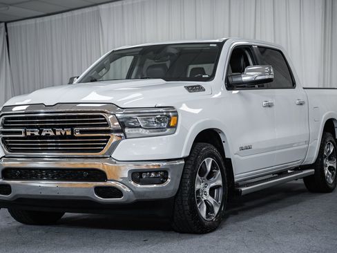Used 2022 RAM 1500 Laramie AWD/4WD image 3