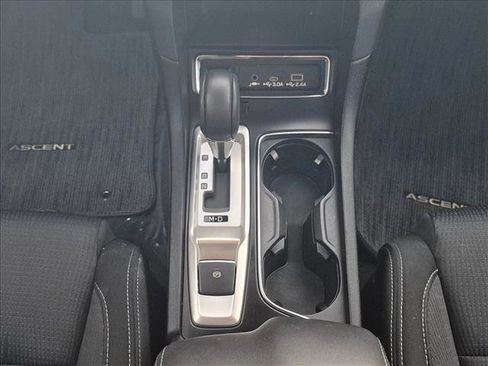 Used 2024 Subaru Ascent Premium w/ Convenience Package image 12