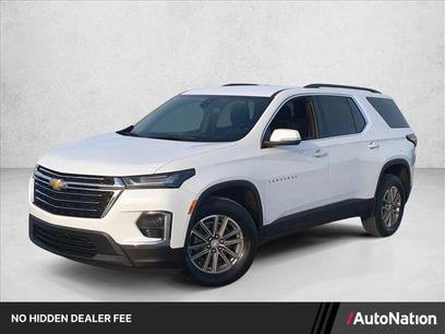 Used 2023 Chevrolet Traverse LT