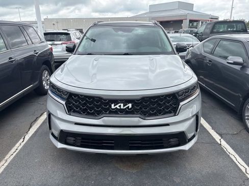Used 2022 Kia Sorento SX FWD image 2