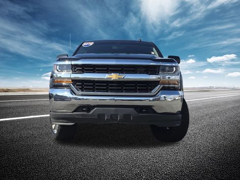 Used 2018 Chevrolet Silverado 1500 LT image 10