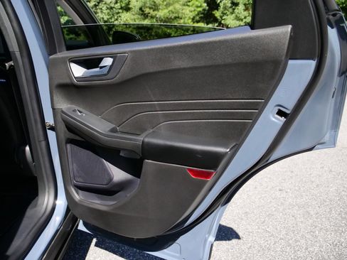 Used 2024 Ford Escape SE image 44