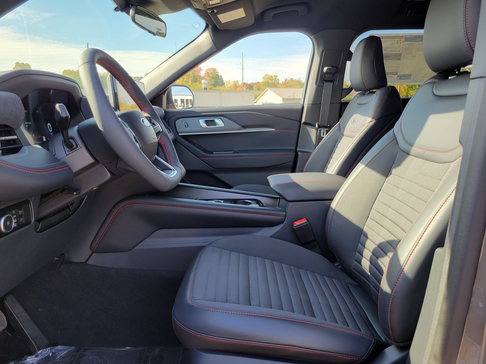 New 2027 Ford Explorer ST-Line AWD/4WD image 8