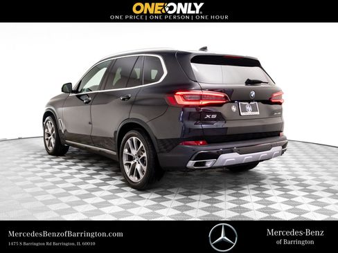 Used 2023 BMW X5 xDrive40i w/ Premium Package image 3