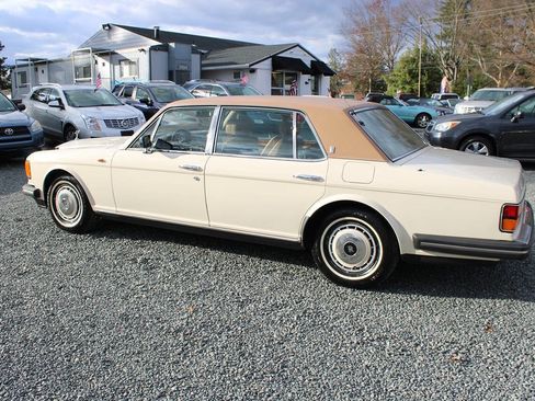 Used 1991 Rolls-Royce Silver Spur II image 18