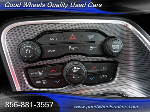Used 2018 Dodge Challenger SXT Plus RWD image 19