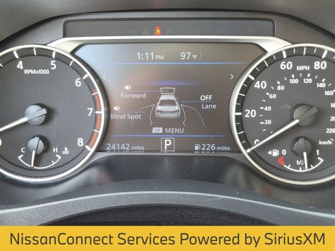 Used 2025 Nissan Altima 2.5 SV FWD image 34