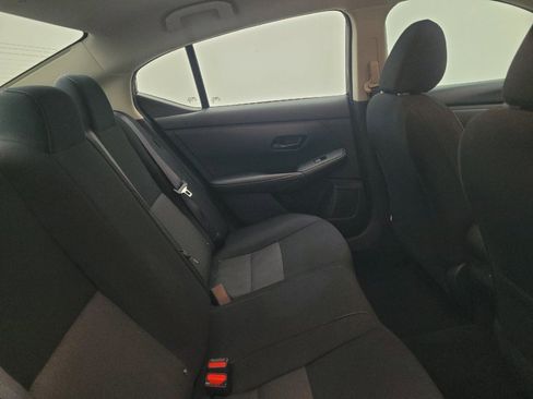 Used 2025 Nissan Sentra SV FWD image 19