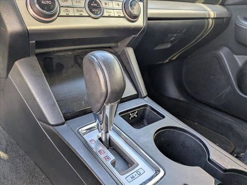 Used 2015 Subaru Outback 2.5i Premium AWD/4WD image 11