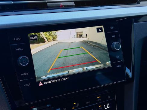 Used 2023 Volkswagen Arteon SEL image 14