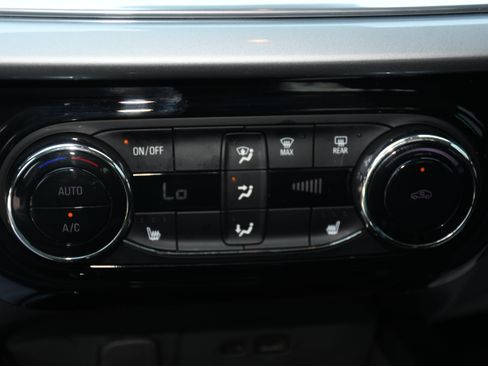 Used 2024 Chevrolet Trax LT w/ Driver Confidence Package image 14