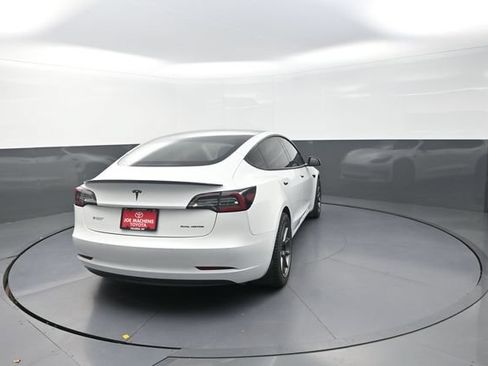 Used 2022 Tesla Model 3 Long Range AWD/4WD image 58