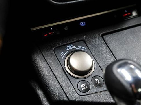 Used 2013 Lexus ES 300h w/ Premium Pkg image 34