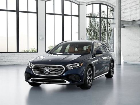 New 2026 Mercedes-Benz E 450 4MATIC All-Terrain Wagon image 41
