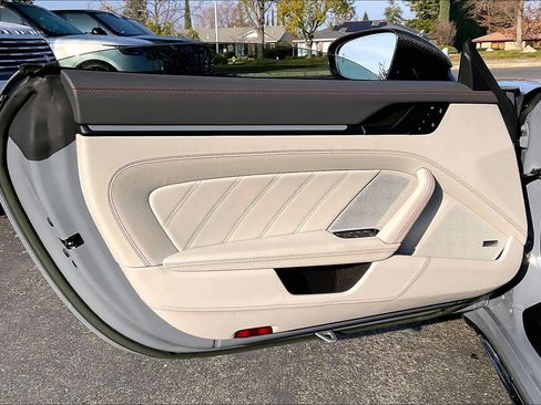 Used 2023 Porsche 911 Carrera GTS w/ Premium Package image 26