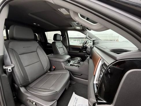 Used 2023 GMC Sierra 1500 Denali w/ Denali Reserve Package AWD/4WD image 7