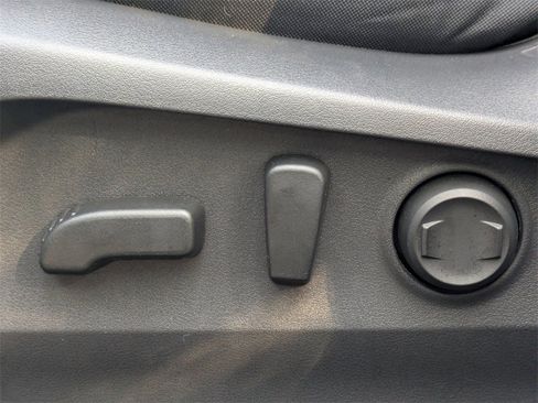 Used 2025 Subaru Outback Premium image 21