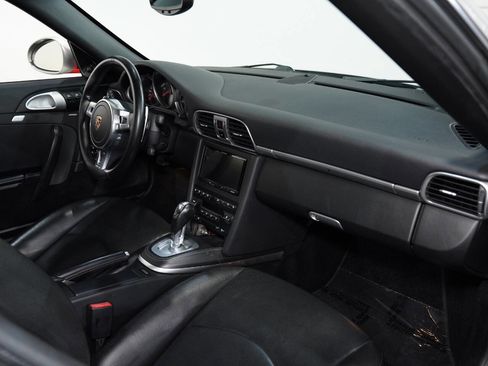 Used 2012 Porsche 911 Carrera 4 GTS image 32