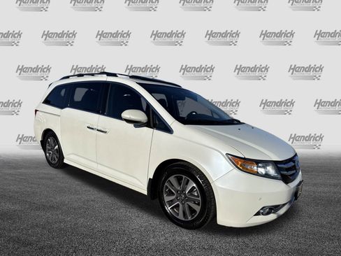 Used 2014 Honda Odyssey Touring Elite image 2