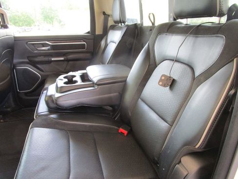 Used 2020 RAM 1500 Laramie RWD image 22