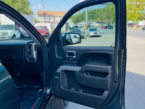 Used 2017 Chevrolet Silverado 1500 LTZ Z71 AWD/4WD image 12