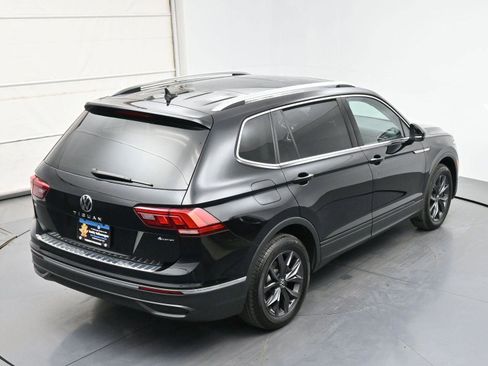 Used 2023 Volkswagen Tiguan SE w/ Panoramic Sunroof Package AWD/4WD image 33