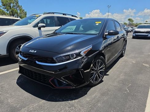 Certified 2023 Kia Forte GT-Line FWD image 4