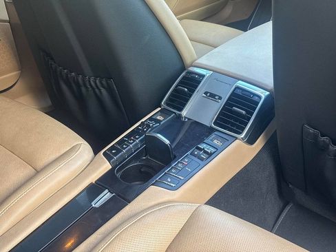 Used 2015 Porsche Panamera 4 AWD/4WD image 19