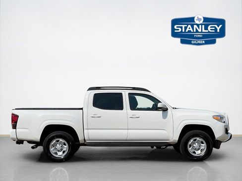 Used 2022 Toyota Tacoma SR AWD/4WD image 9