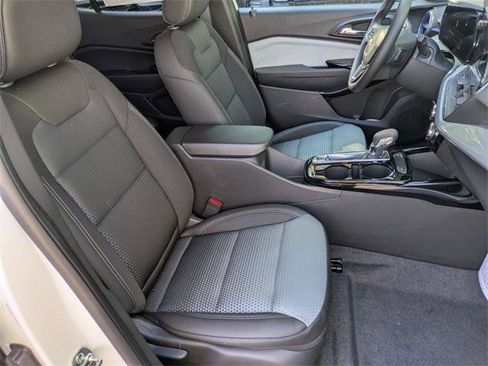 New 2026 Chevrolet Trax LT w/ Driver Confidence Package image 24