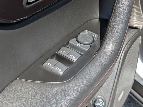 Used 2020 Chevrolet Blazer RS FWD image 16