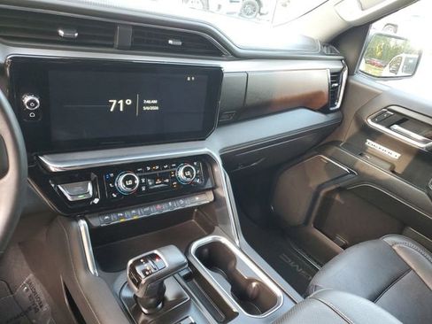 Used 2024 GMC Sierra 1500 Denali w/ Denali Reserve Package AWD/4WD image 27