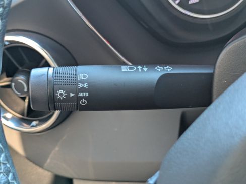 Used 2023 Chevrolet Camaro LT image 15