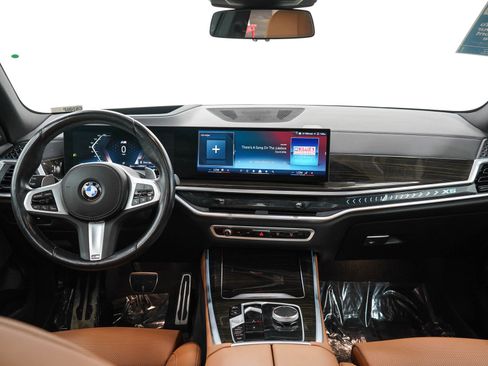 Used 2024 BMW X5 xDrive40i AWD/4WD image 17