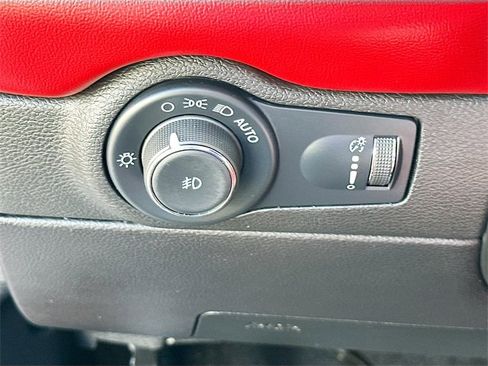 Certified 2022 Dodge Durango R/T w/ Trailer Tow Group IV image 10