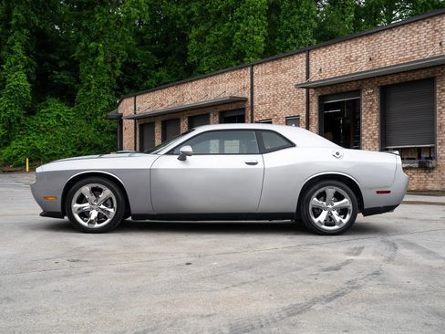 Used 2013 Dodge Challenger SXT w/ Super Sport Group RWD image 4