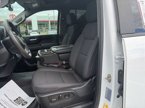 Used 2024 Chevrolet Silverado 2500 Custom w/ Custom Convenience Package AWD/4WD image 13